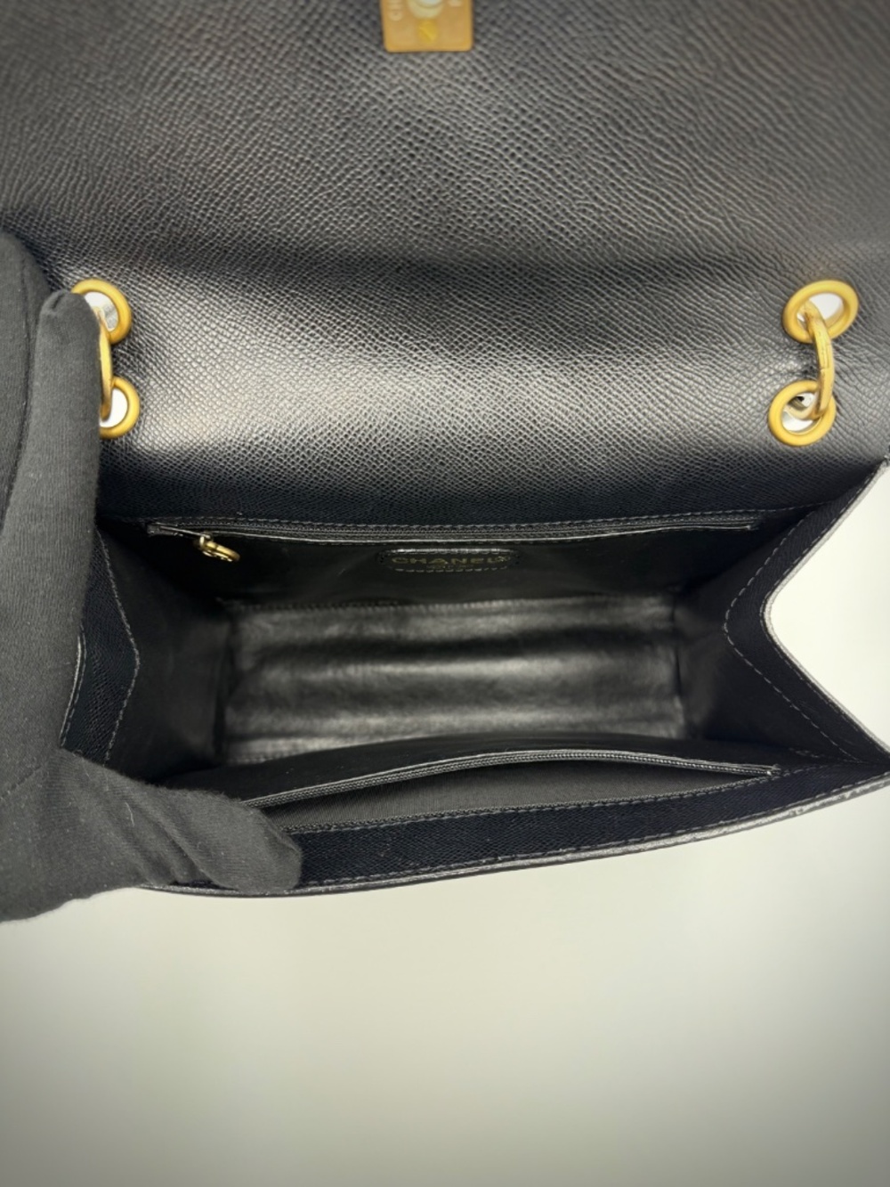 Chanel Vintage Caviar Shoulder Bag — Black - Picture 11 of 14